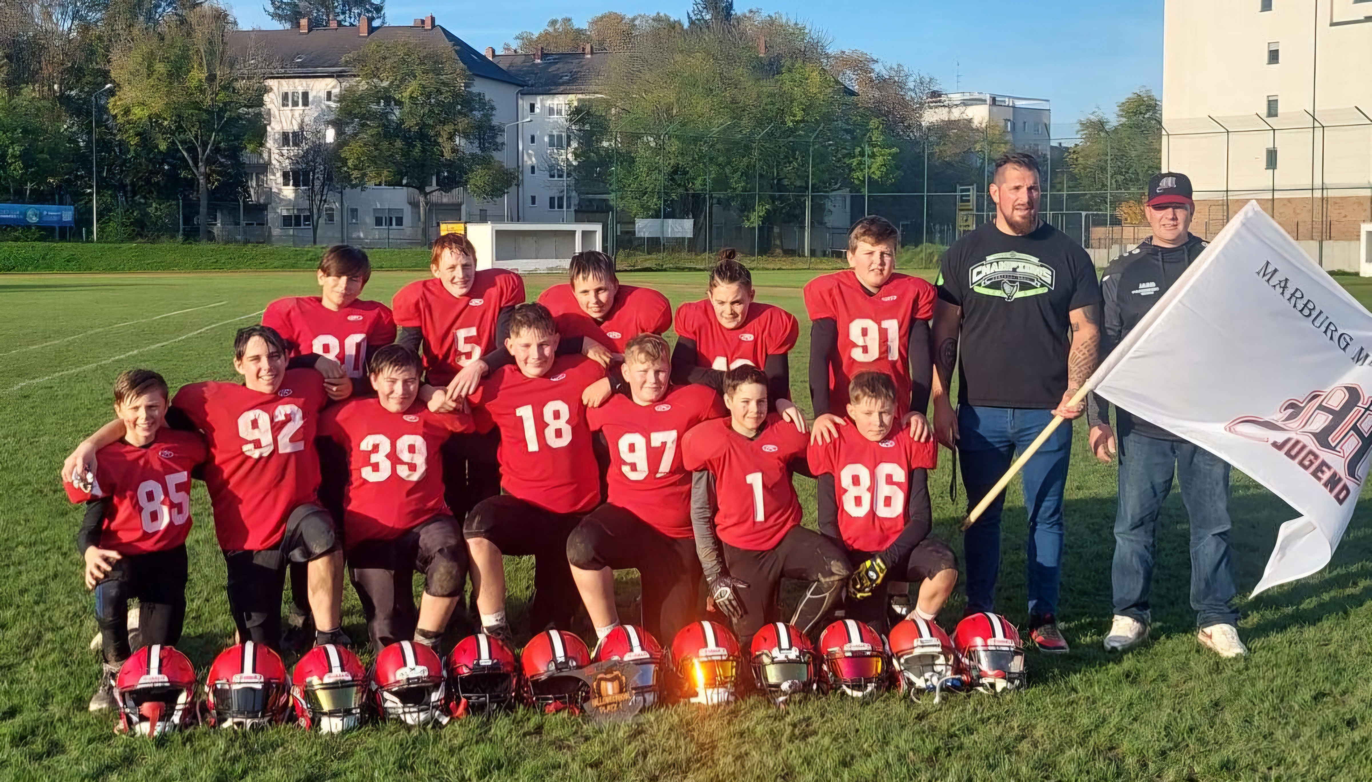 Erfolgswelle bei der U13 der Marburg Mercenaries: Vizemeister der Landesliga Mitte und Halloween Bowl-Sieger