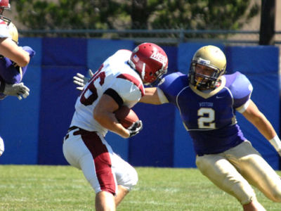 Gestatten Jake Cross, Linebacker